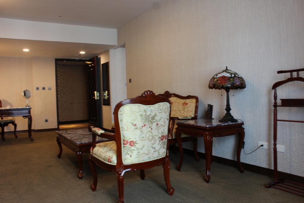Royal Seasons Hotel Taichung‧Zhongkang Eksteriør bilde